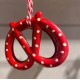 Pretzel Metal ornament rød med prikker fra Maileg