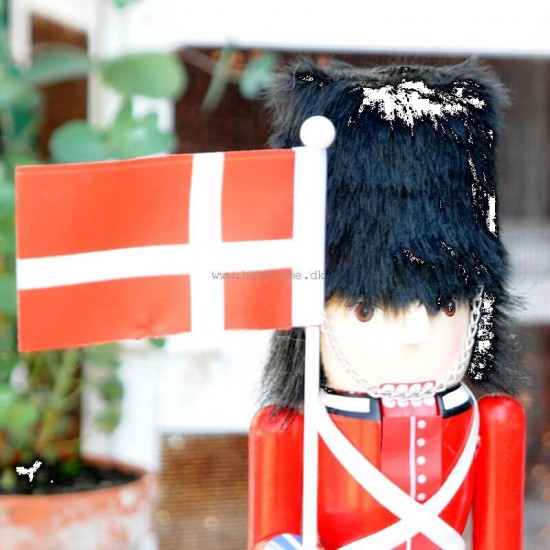 Garder med flag - Nøddeknækker